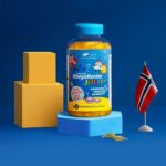 Suplement diety OmegaMarine Junior+ wspomaga rozwój mózgu i odporność dzieci, oferując smaczne kapsułki rybne.